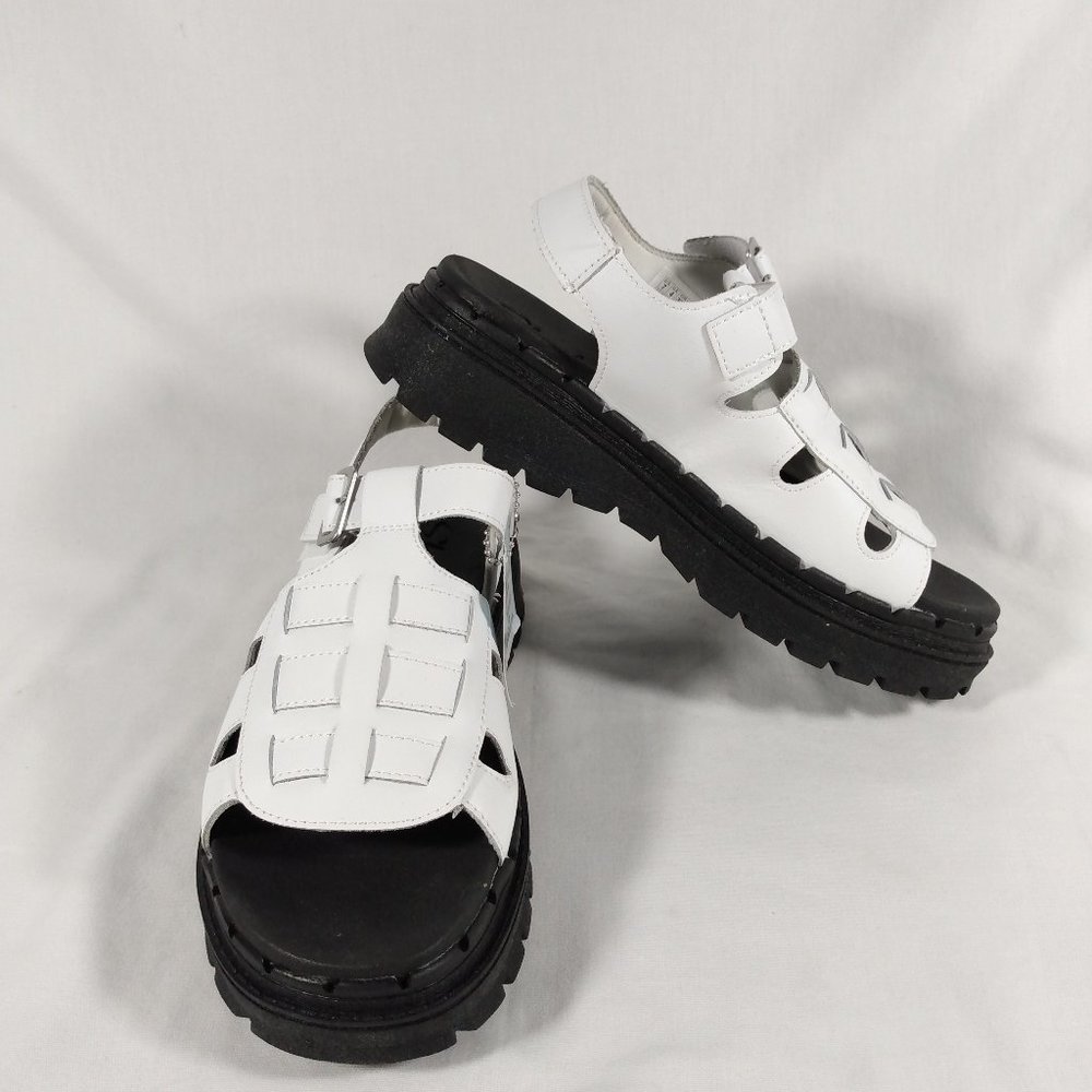 Skecher's Fisherman Sandal Women's Luxe Foam White